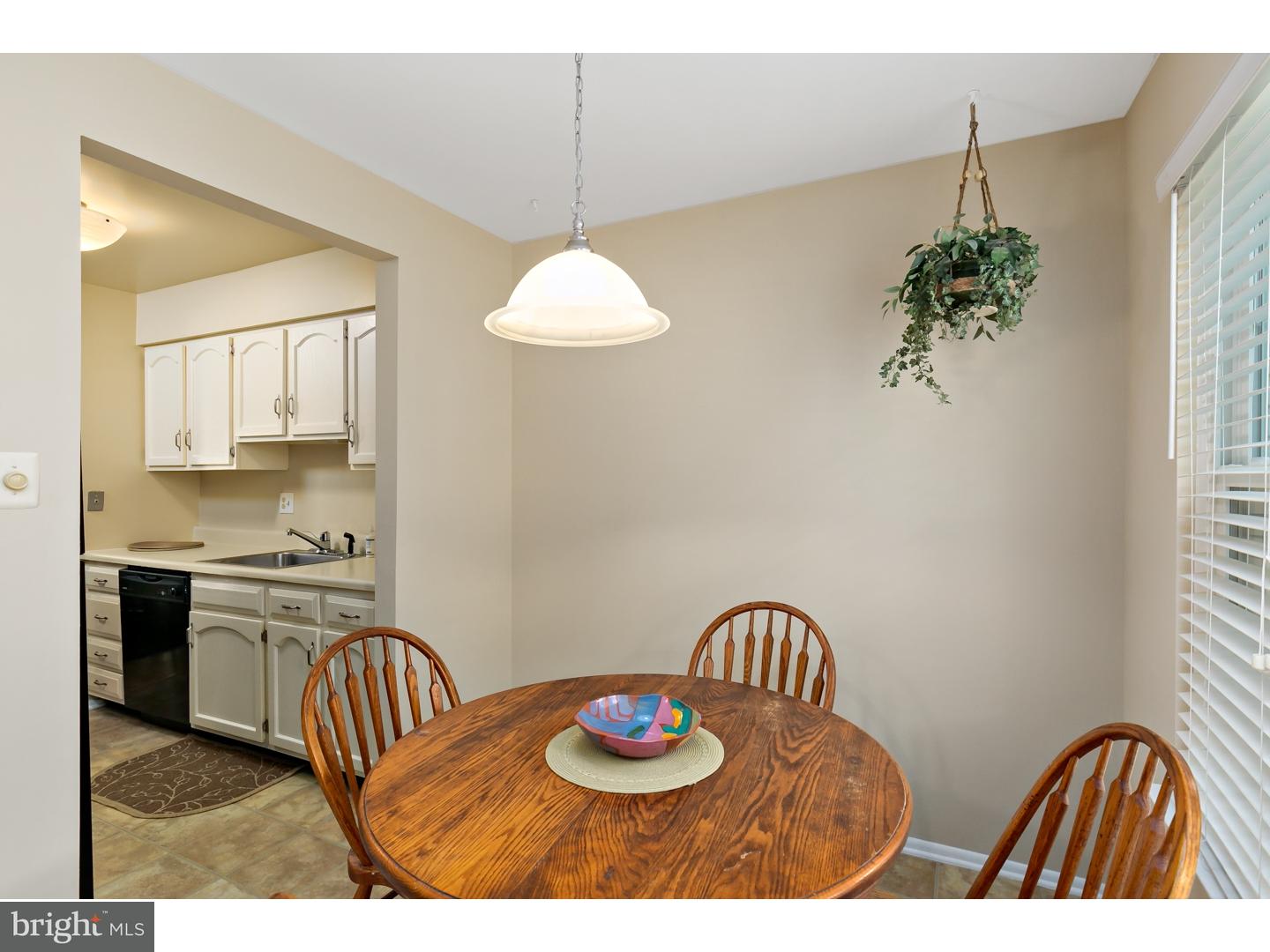 74 Farnwood Road Mount Laurel, NJ 08054 - Photo 2 of 22 Gallery Image 2