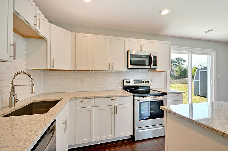 104 Rahway Road Goose Creek, SC 29445 - Photo 5 of 23 DSC_0507_DSC_0511-copy