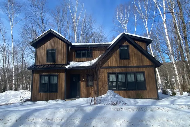 $2,195,000 | 254 South Peak Road, Lincoln, NH 03251