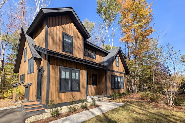 $2,195,000 | 254 South Peak Road, Lincoln, NH 03251