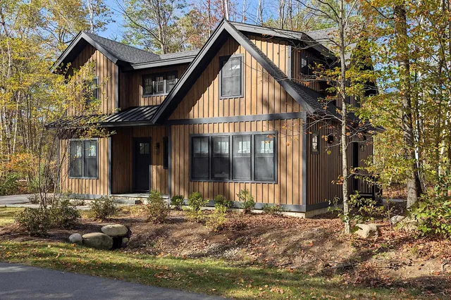 $2,195,000 | 254 South Peak Road, Lincoln, NH 03251