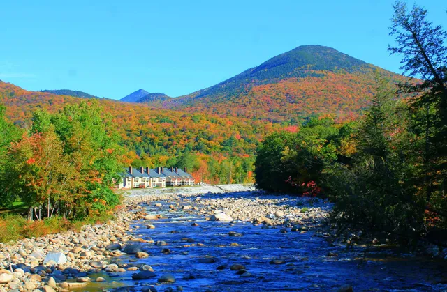 $2,195,000 | 254 South Peak Road, Lincoln, NH 03251