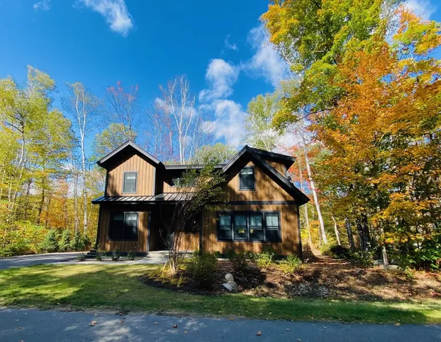 $2,195,000 | 254 South Peak Road, Lincoln, NH 03251