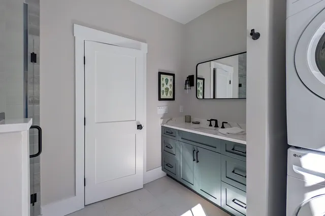 $2,195,000 | 254 South Peak Road, Lincoln, NH 03251