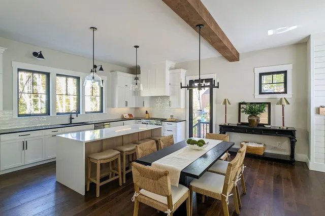 $2,195,000 | 254 South Peak Road, Lincoln, NH 03251