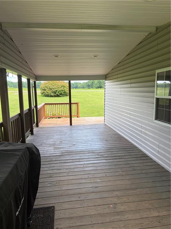 429 South Foster Road Jackson Center, PA 16133 - Photo 4 of 39