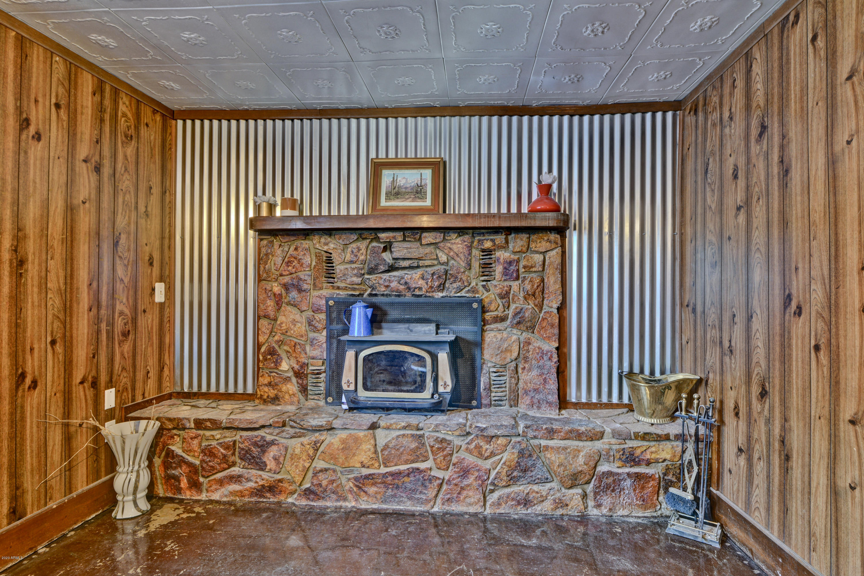 425 Jamestown Road Kearny, AZ 85137 - Photo 11 of 44 Decorative Ceiling