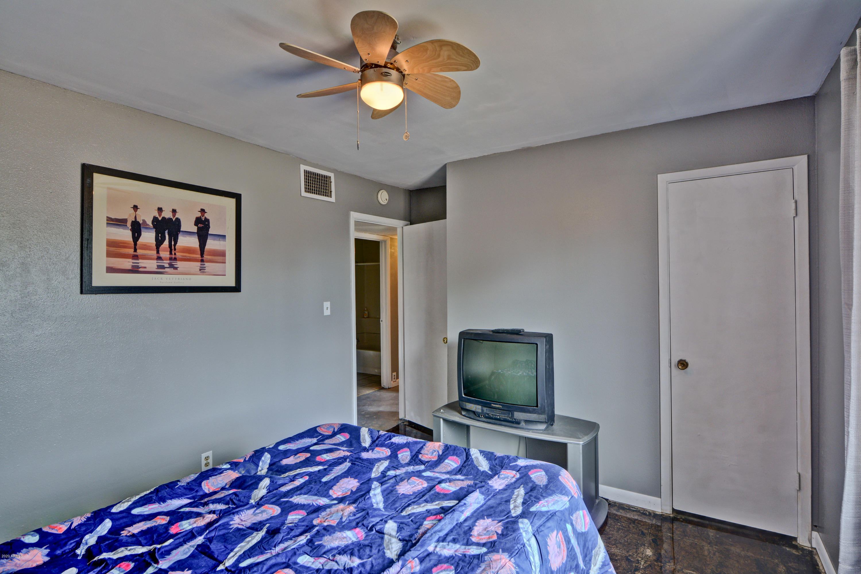 425 Jamestown Road Kearny, AZ 85137 - Photo 16 of 44 Ceiling fan