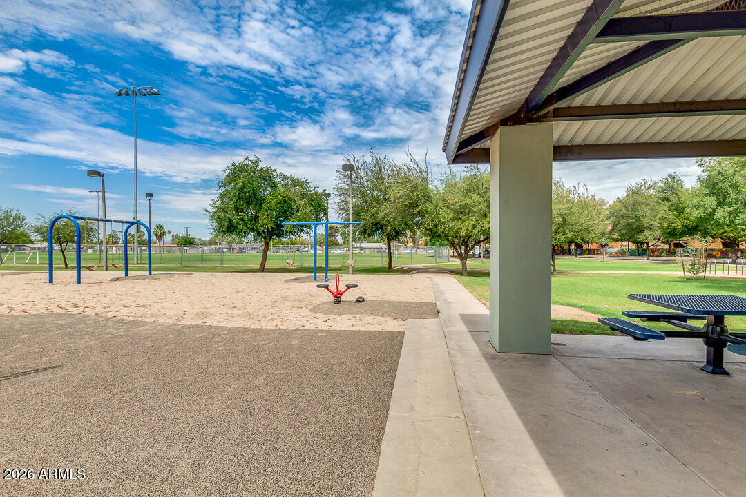 2145 East Center Lane, Unit 2 Tempe, AZ 85281 - Photo 20 of 20 a view of a backyard with porch