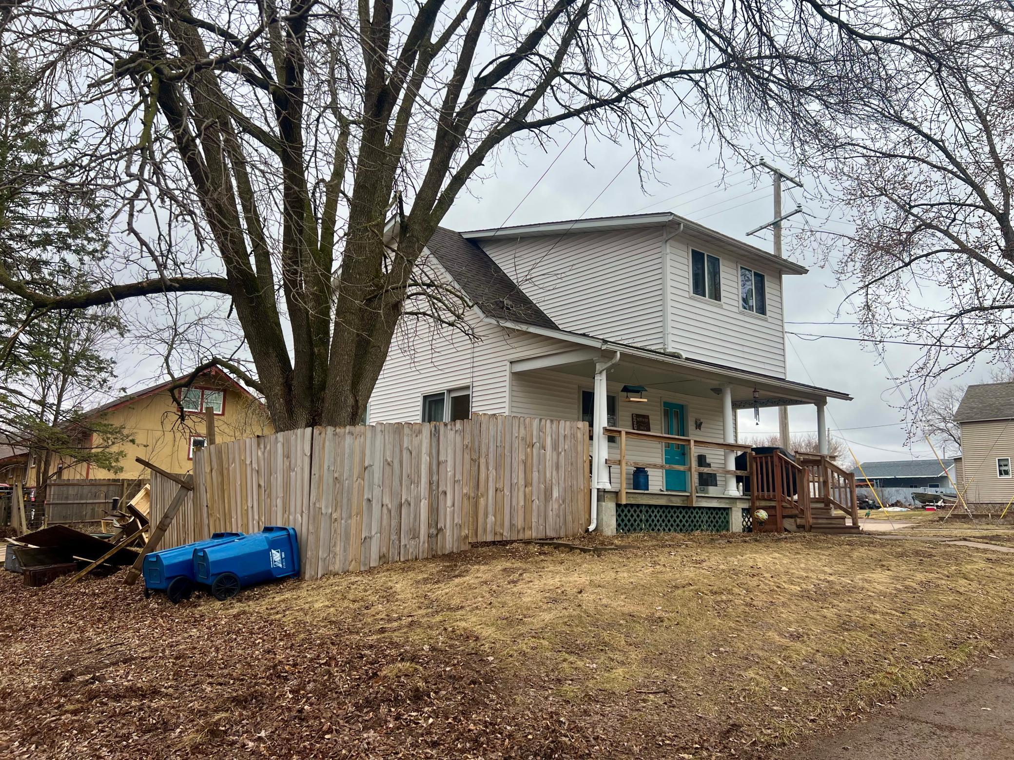 504 Phipps Avenue Rice Lake, WI 54868 - Photo 5 of 33