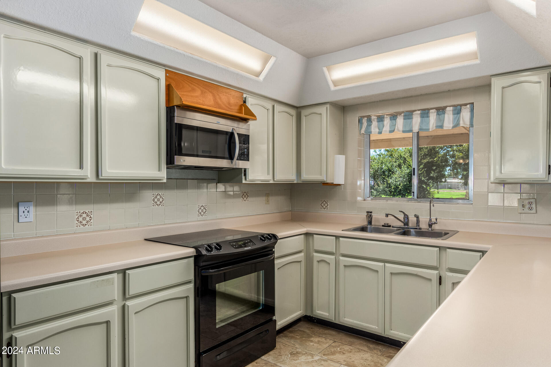 989 East Gunstock Road Chandler, AZ 85286 - Photo 8 of 28 0014-14 - Gunstock