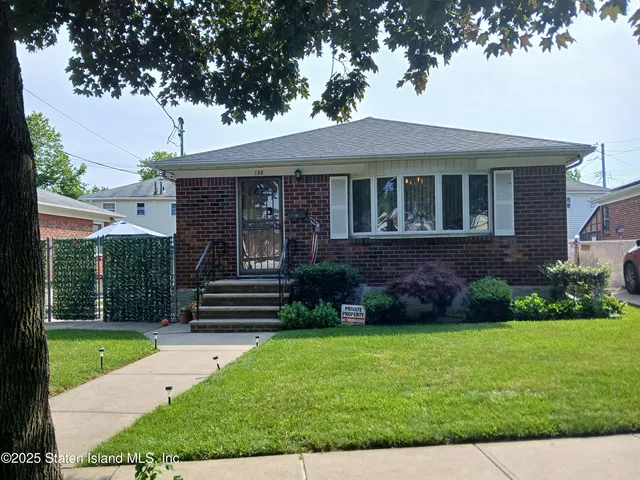 $795,000 | 138 Buel Avenue | Dongan Hills