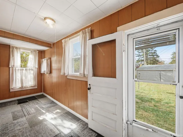 $209,900 | 3222 Beaver Avenue, Fort Wayne, IN 46807