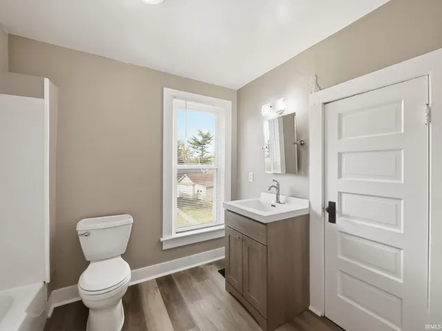 $209,900 | 3222 Beaver Avenue, Fort Wayne, IN 46807