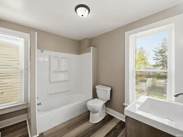 $209,900 | 3222 Beaver Avenue, Fort Wayne, IN 46807