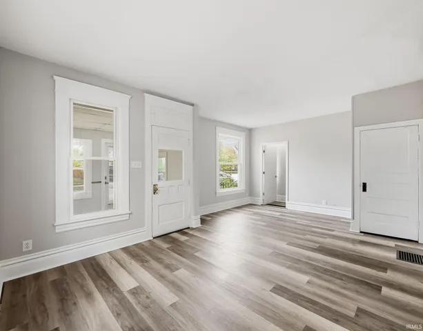 $209,900 | 3222 Beaver Avenue, Fort Wayne, IN 46807