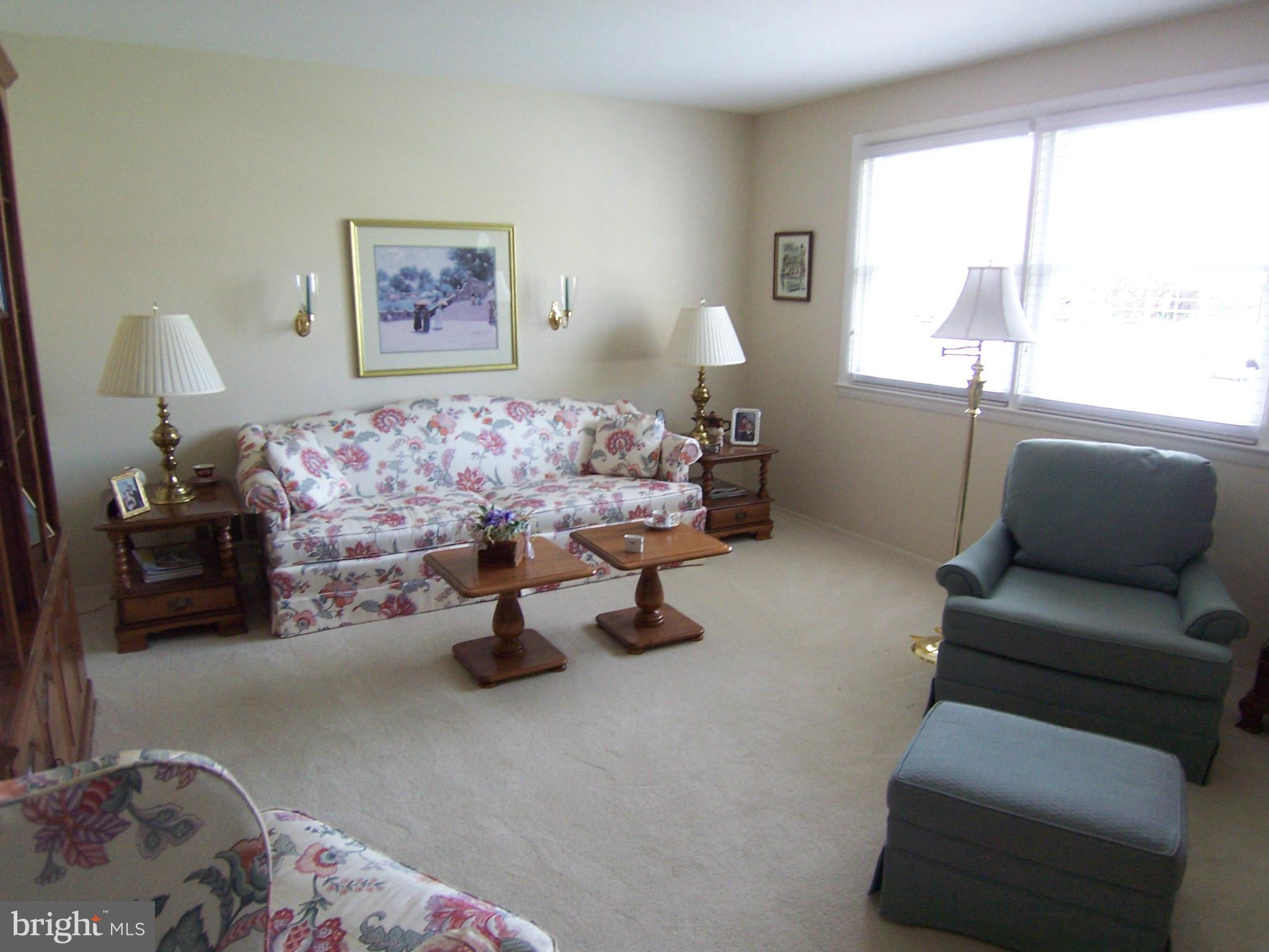309 Highmeadow Road Reisterstown, MD 21136 - Photo 14 of 22 Living Room