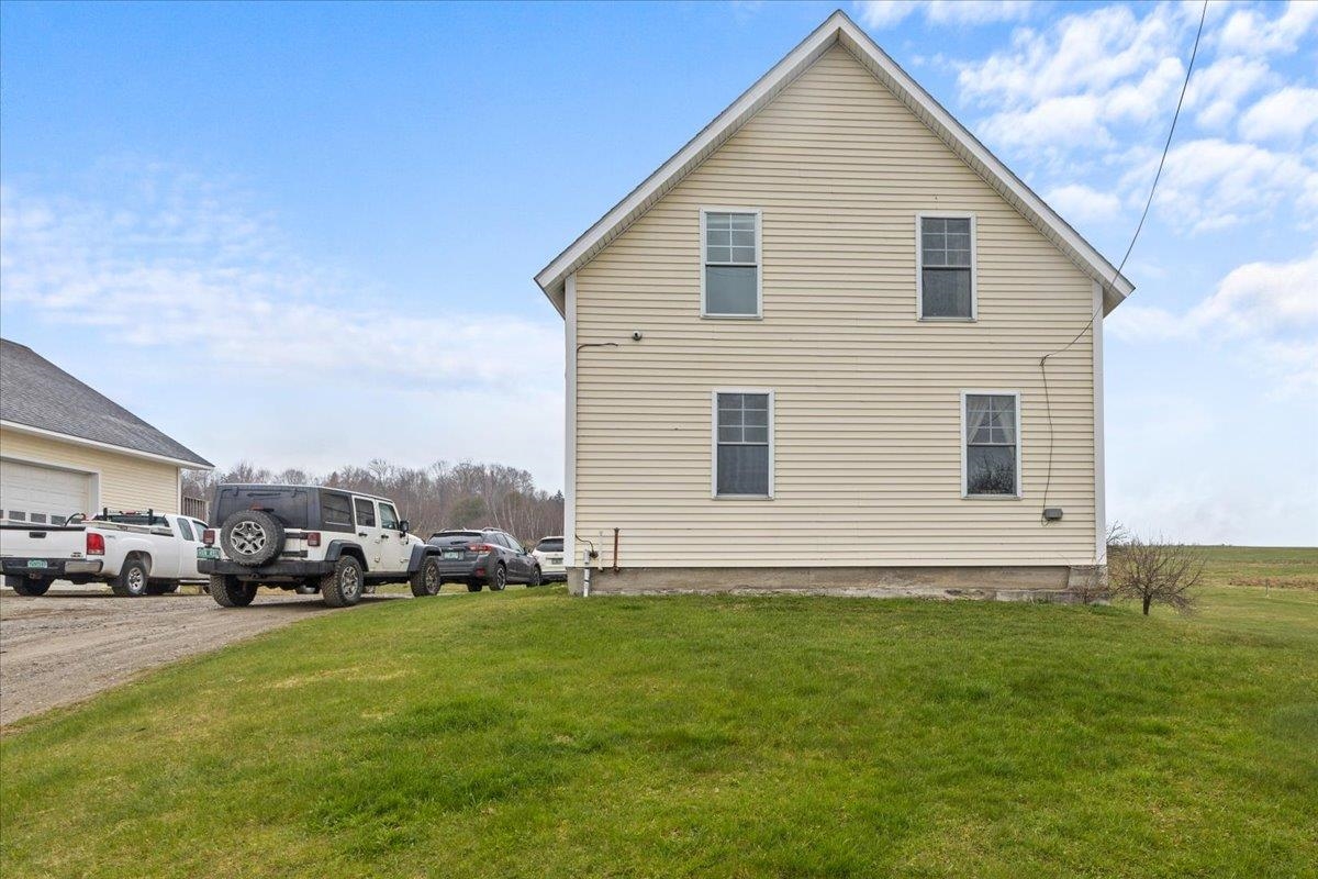 700 Number 12 Road Newport Town, VT 05857 - Photo 32 of 40 Gallery Image 32