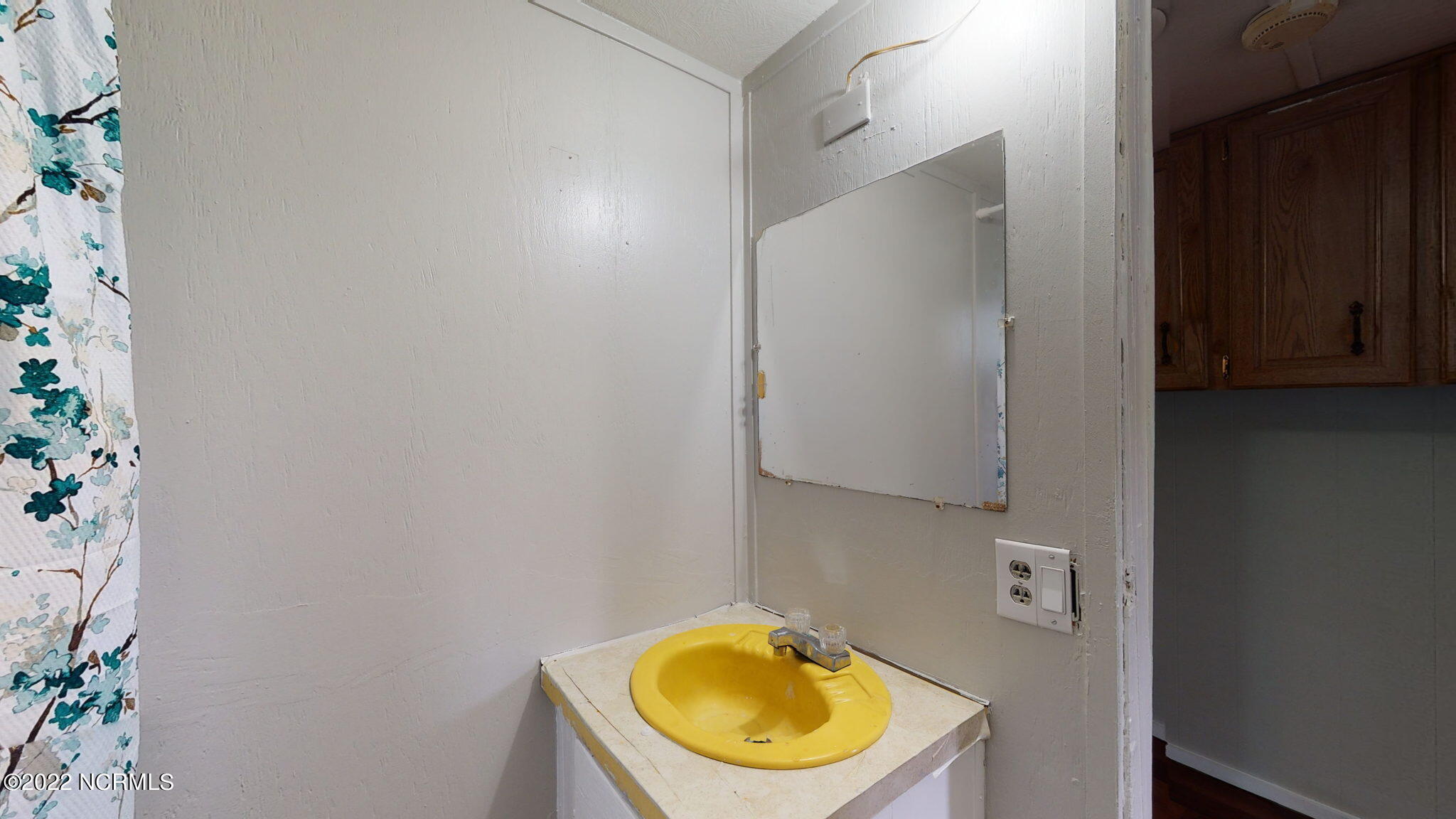 189 Rattan Street Newport, NC 28570 - Photo 13 of 25 Full Bath 2