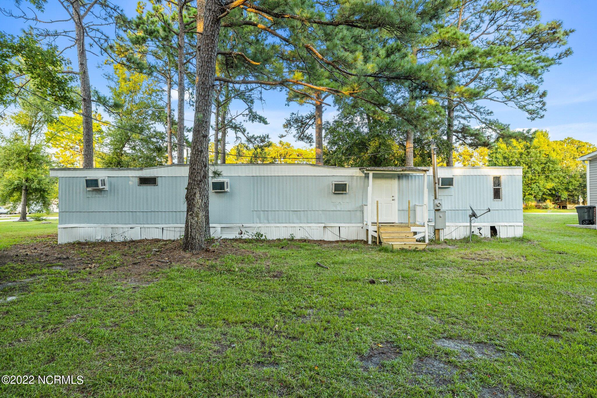 189 Rattan Street Newport, NC 28570 - Photo 17 of 25 Rear Elevation