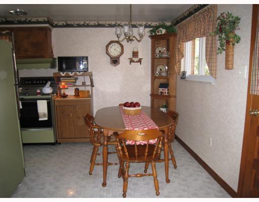 7 Beagle Club Road Washington, PA 15301 - Photo 4 of 18 Dining Room.