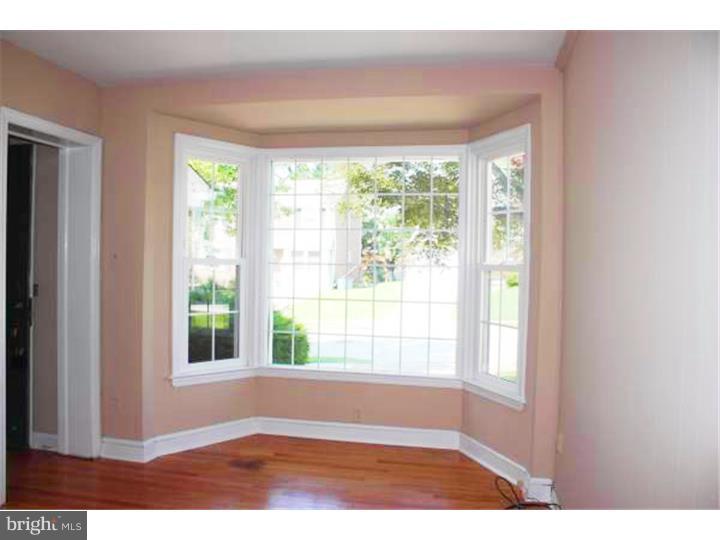 1605 Hampton Road Havertown, PA 19083 - Photo 8 of 21 Family Room