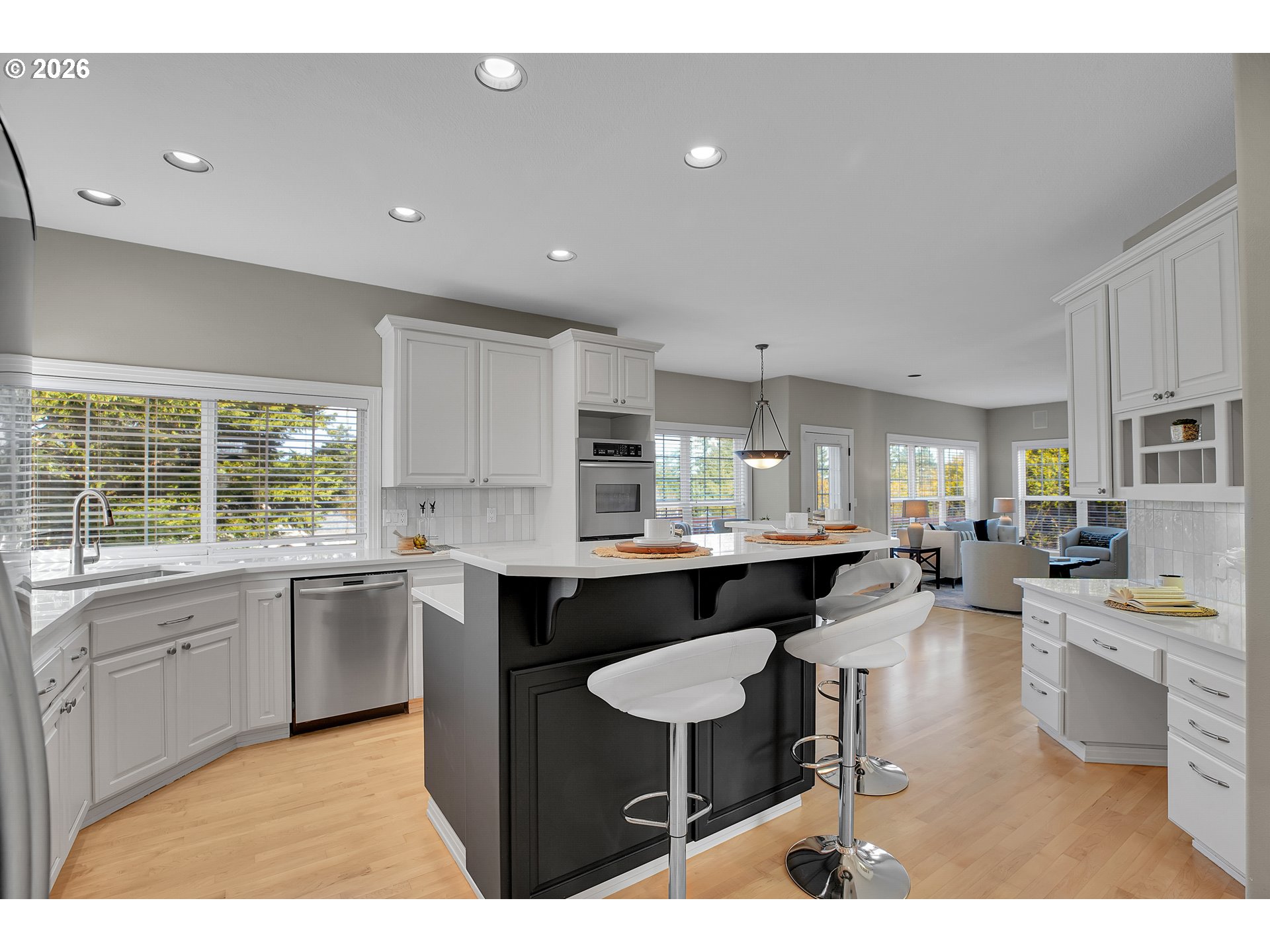 13721 Southwest Tracy Place Tigard, OR 97223 - Photo 19 of 48