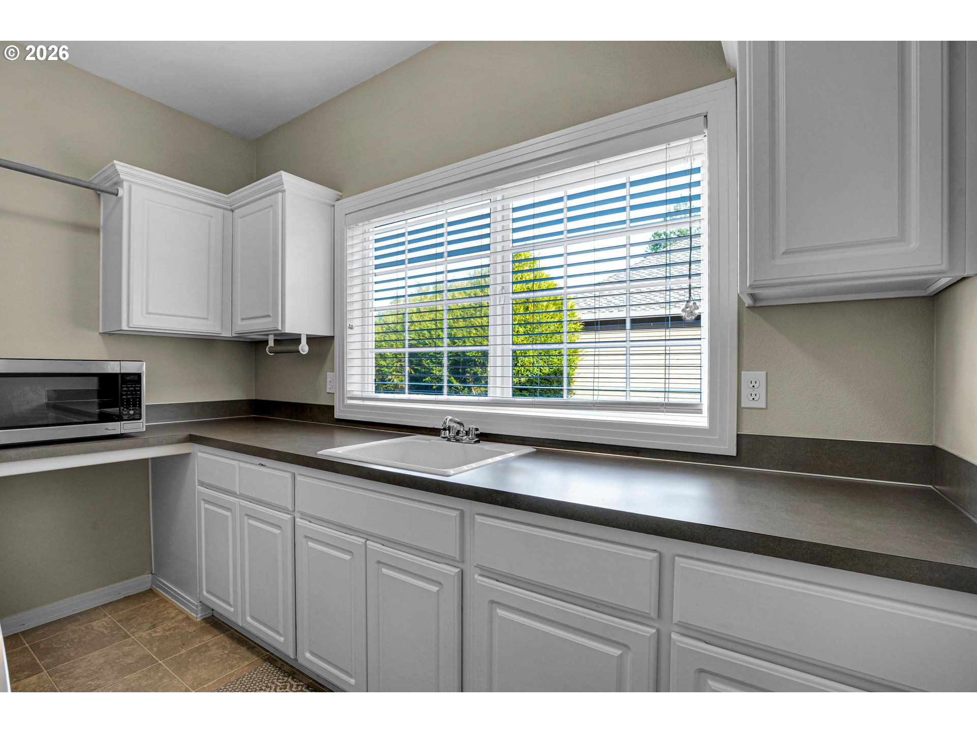 13721 Southwest Tracy Place Tigard, OR 97223 - Photo 22 of 48