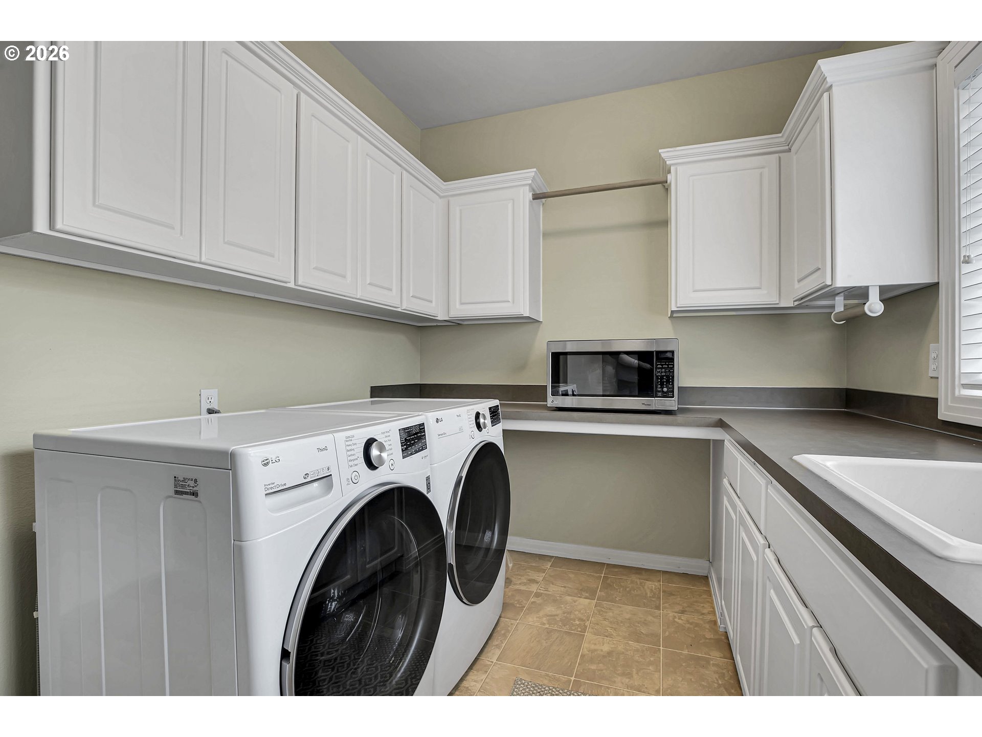 13721 Southwest Tracy Place Tigard, OR 97223 - Photo 23 of 48