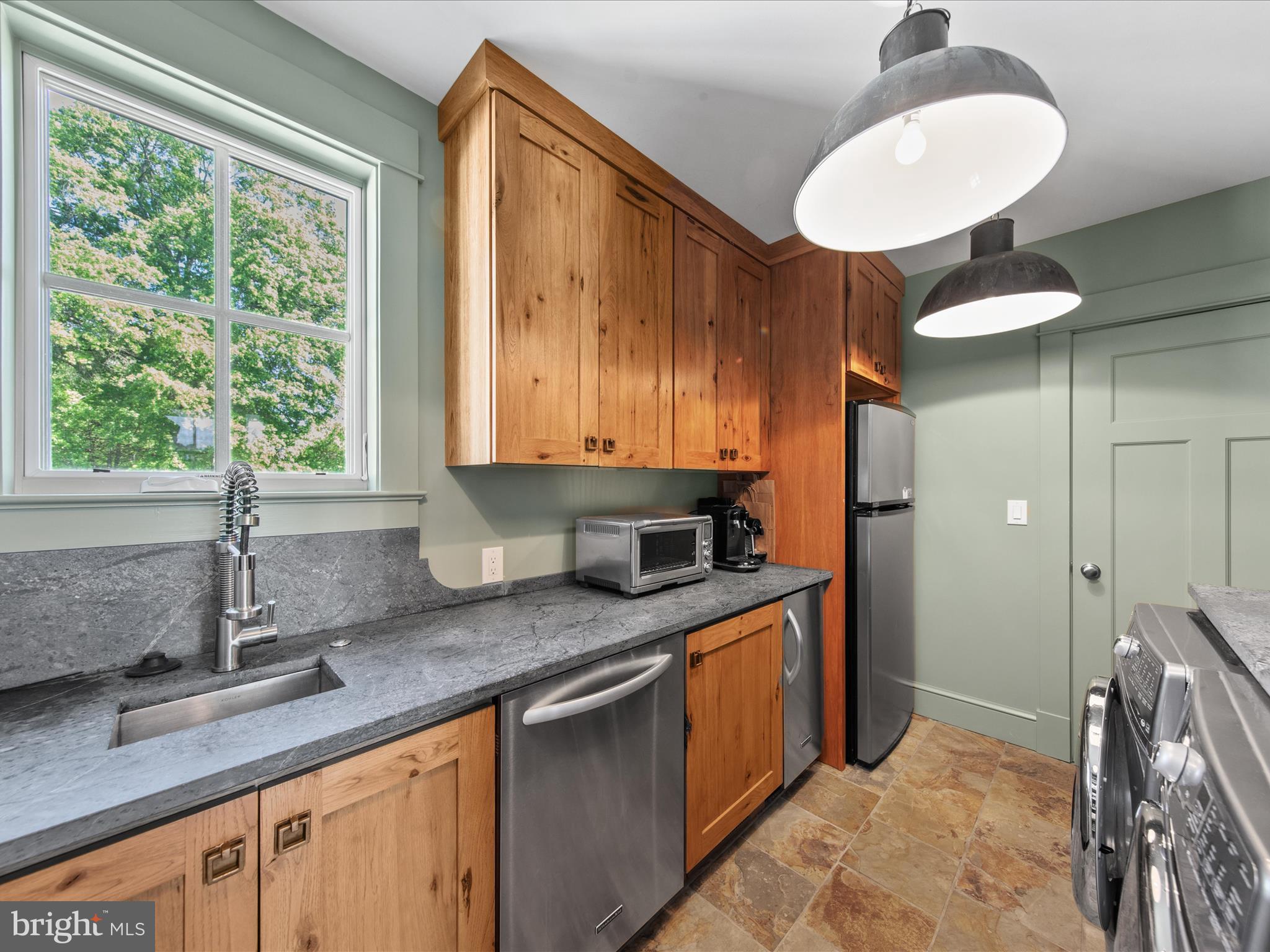 27753 Villa Road Easton, MD 21601 - Photo 20 of 46 Butler's pantry/laundry off kitchen