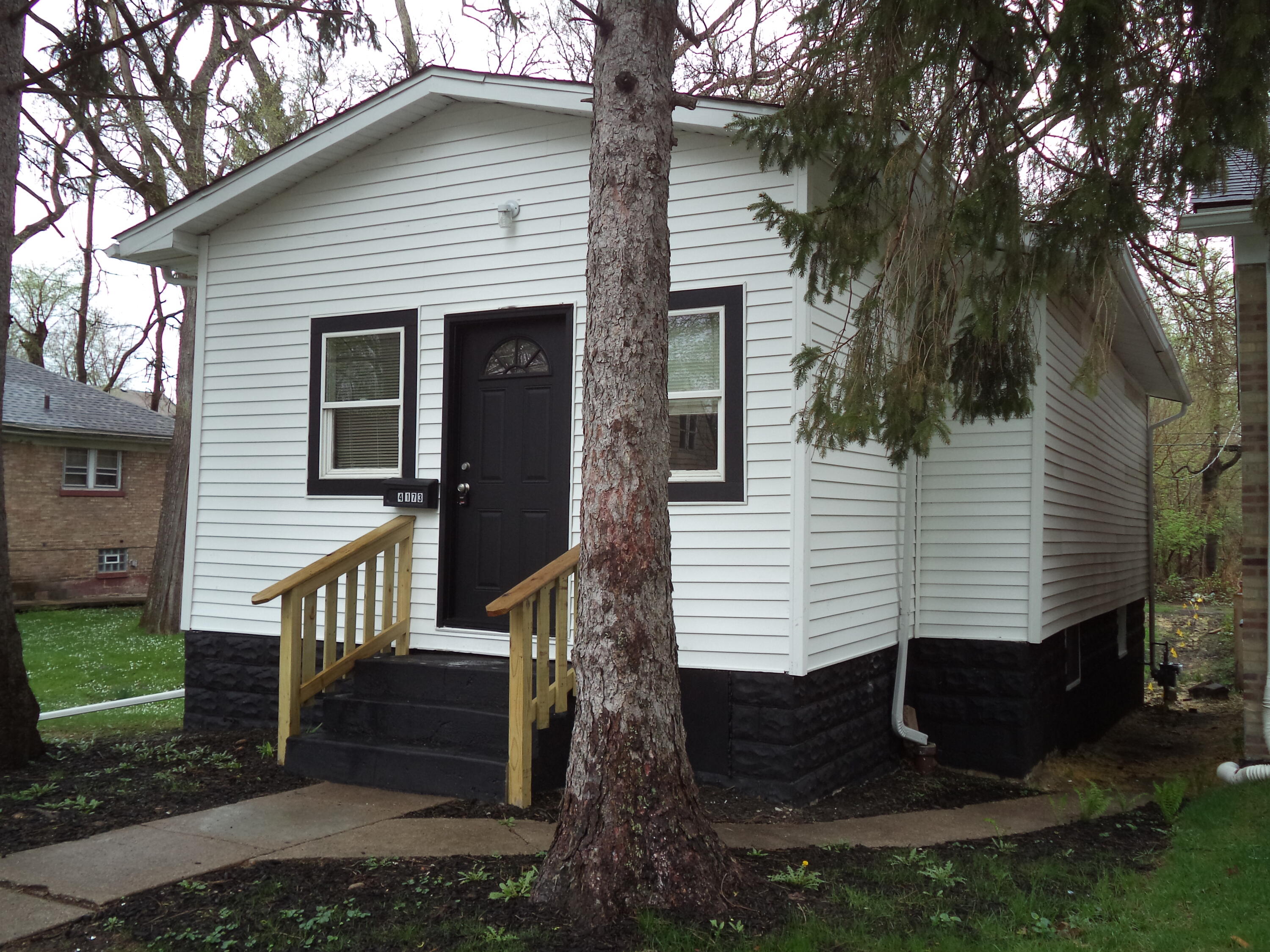 4173 Jackson Street Gary, IN 46408 - Photo 3 of 26 3000x2250