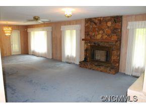 1394 Skyuka Road Columbus, NC 28722 - Photo 10 of 24 Gallery Image 10