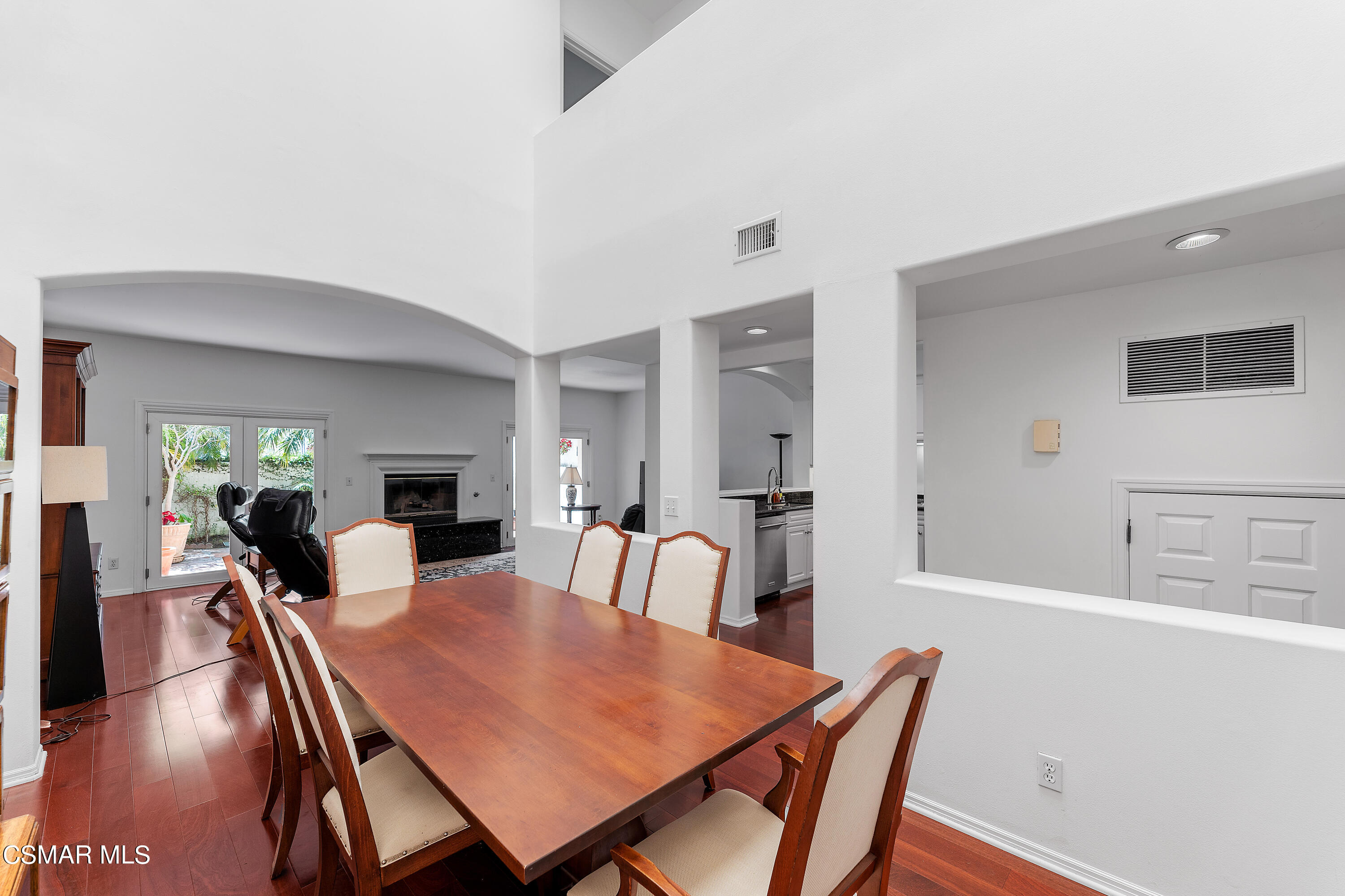 6435 Zumirez Drive, Unit 15 Malibu, CA 90265 - Photo 14 of 38 a view of a dining room with furniture