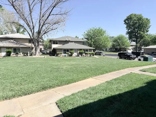 $200,000 | 3681 Galena Drive, Unit 3, Auburn, CA 95602