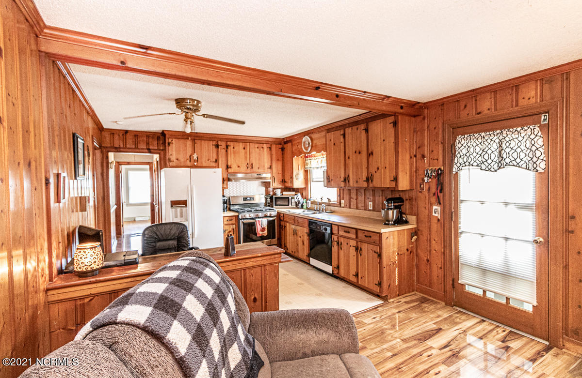 7114 Shallingtons Mill Road Macclesfield, NC 27852 - Photo 14 of 41 Den to Kitchen View