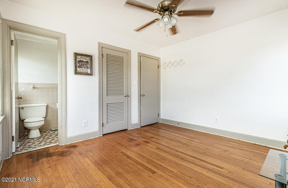 7114 Shallingtons Mill Road Macclesfield, NC 27852 - Photo 21 of 41 On Suite Half Bath