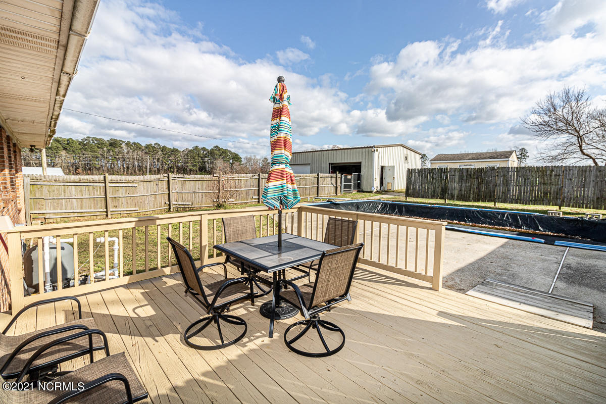 7114 Shallingtons Mill Road Macclesfield, NC 27852 - Photo 24 of 41 Deck