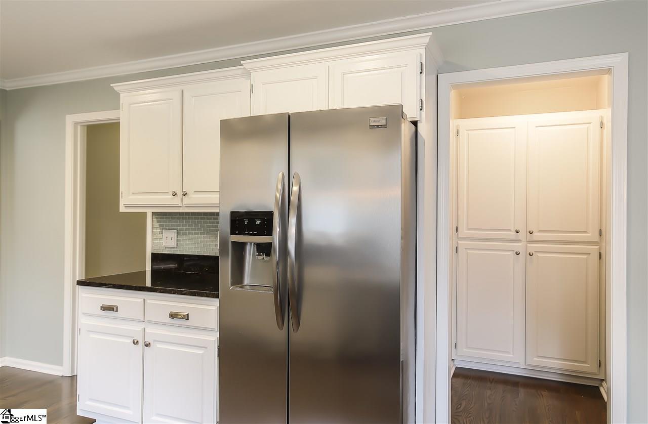 17 Treebrooke Drive Greenville, SC 29607 - Photo 10 of 25 Gallery Image 10