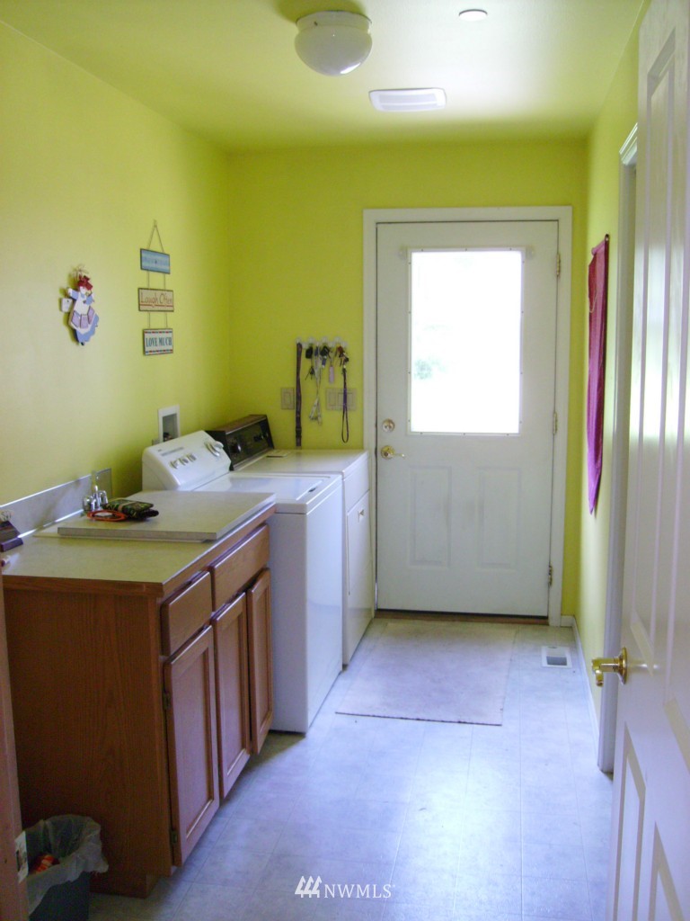 182 Rife Road Port Angeles, WA 98363 - Photo 11 of 12 Gallery Image 11