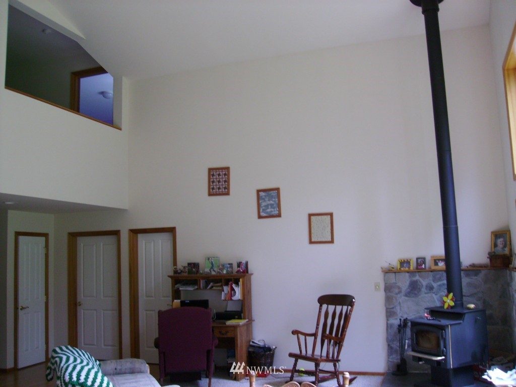 182 Rife Road Port Angeles, WA 98363 - Photo 4 of 12 Gallery Image 4