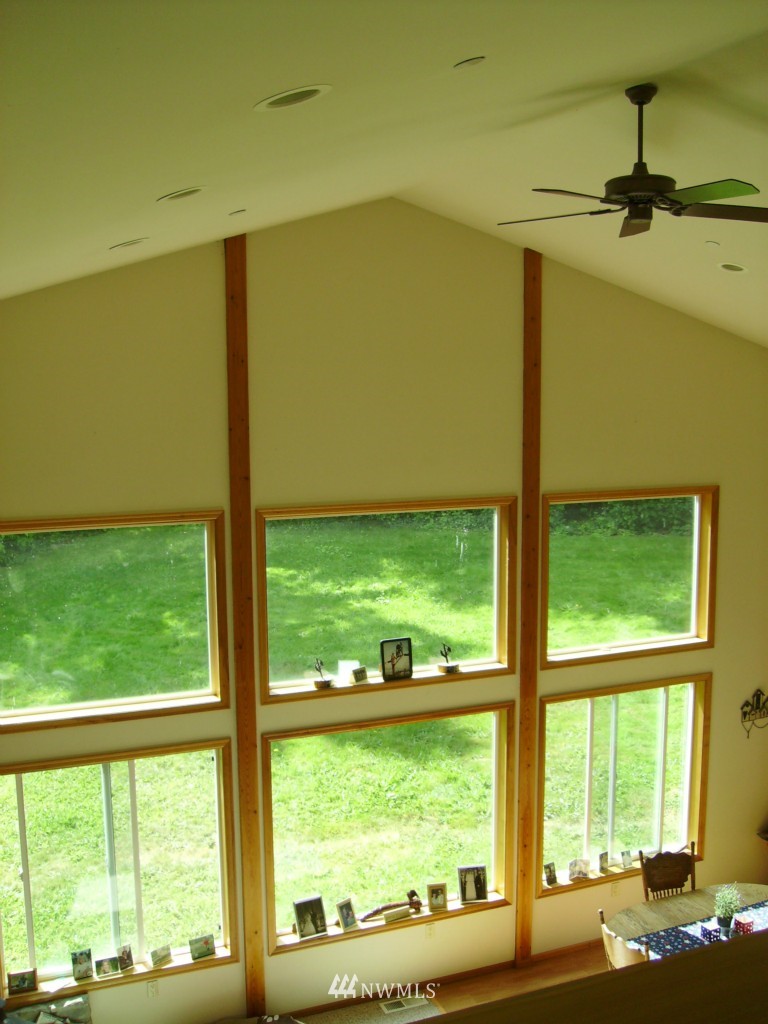 182 Rife Road Port Angeles, WA 98363 - Photo 9 of 12 Gallery Image 9