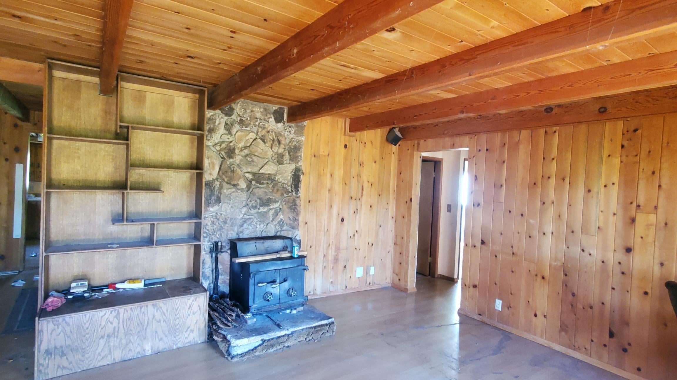 3505 North Obenchain Road Eagle Point, OR 97524 - Photo 5 of 12 20240509_161936