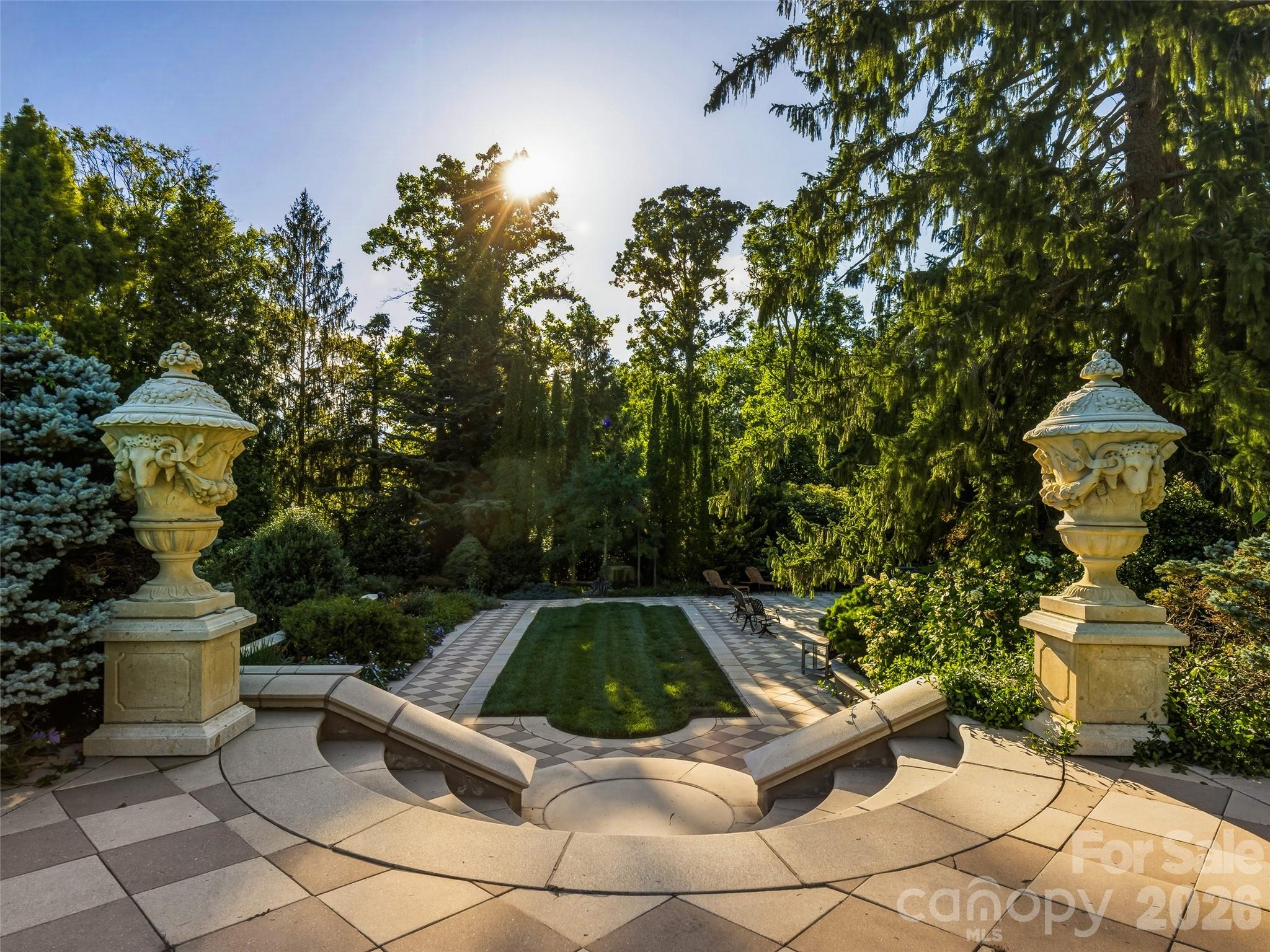 7 Stuyvesant Road Biltmore Forest, NC 28803 - Photo 15 of 48