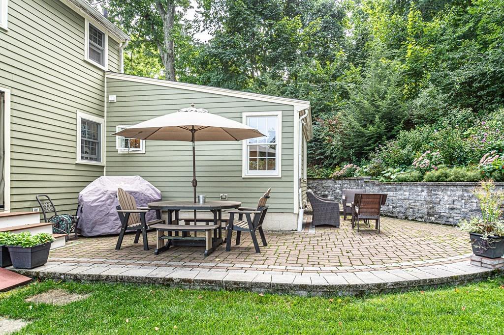58 Bear Hill Road Reading, MA 01867 - Photo 30 of 41 Gallery Image 30