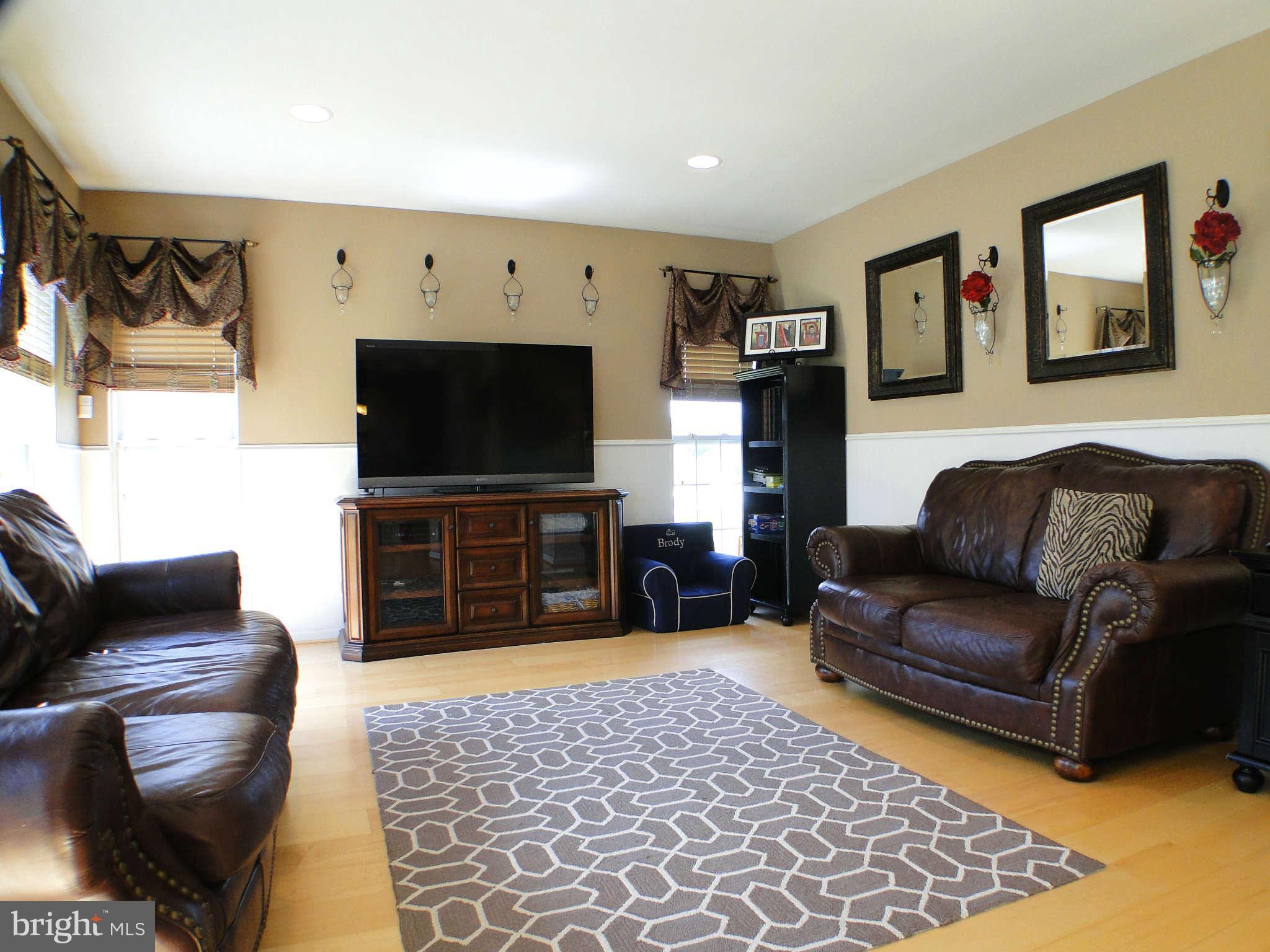 11331 Holter Road White Marsh, MD 21162 - Photo 12 of 30 Family Room