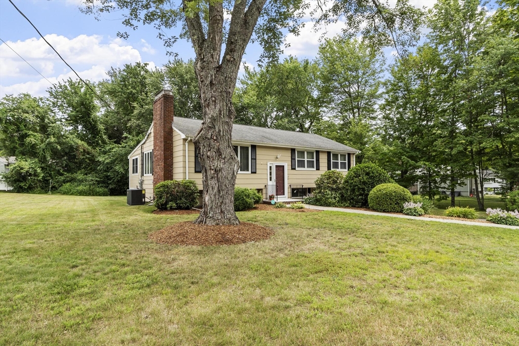 2 Appletree Lane North Reading, MA 01864 - Photo 3 of 38