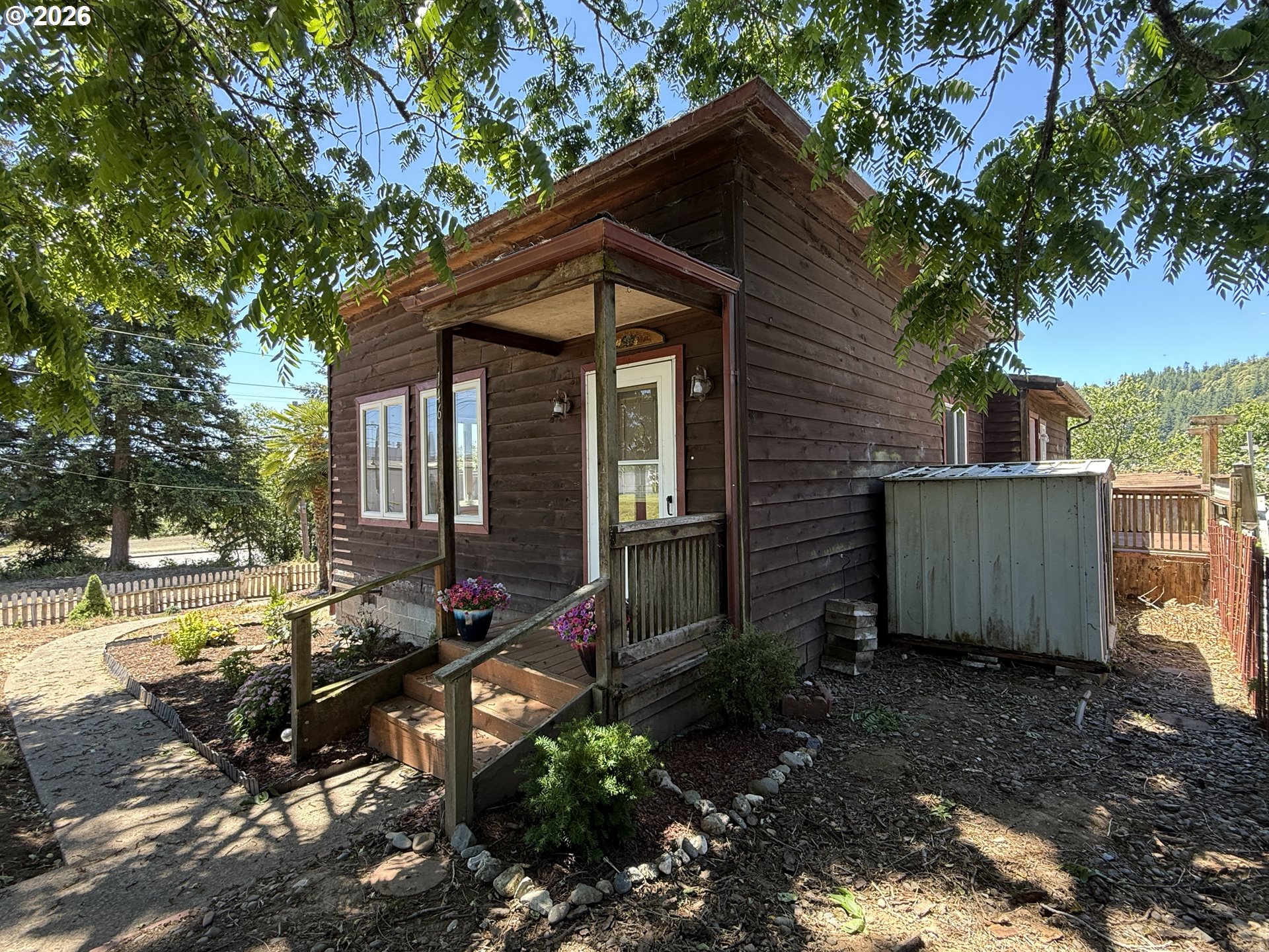 146 1st Street Myrtle Point, OR 97458 - Photo 4 of 47