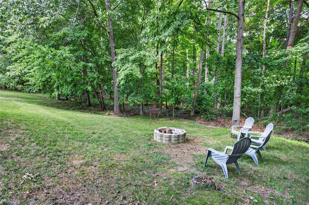 4000 Loch Mere Road High Point, NC 27265 - Photo 39 of 46