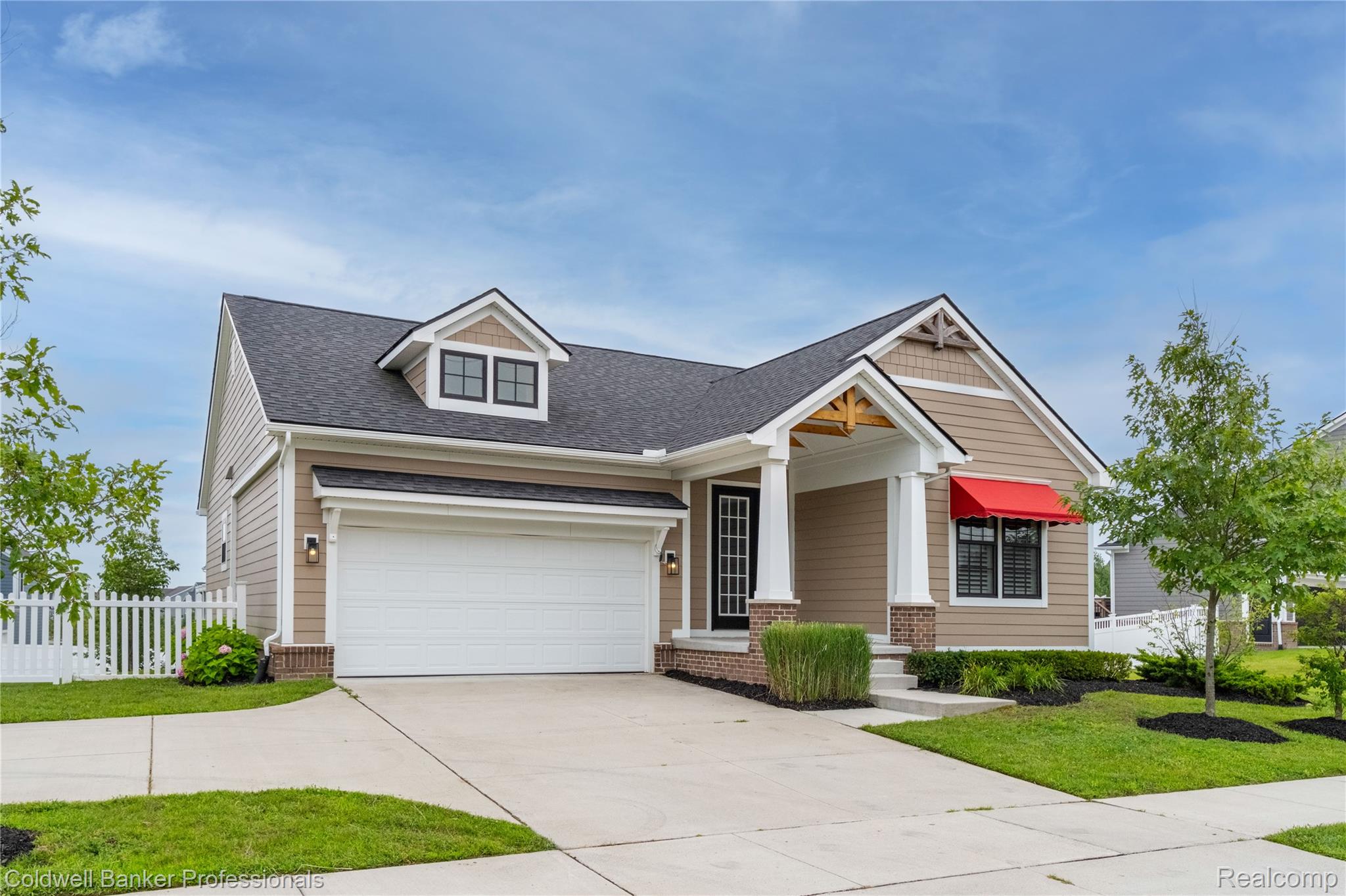 877 Ridge Road South Canton, MI 48188 - Photo 2 of 36 877 Ridge S0033.jpg