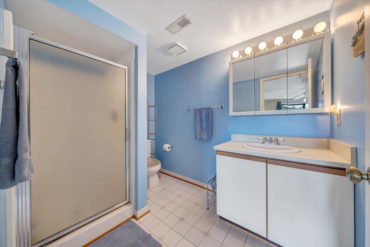 301 Harbor Ridge Drive Goodview, VA 24095 - Photo 24 of 56 a utility room with washer and dryer
